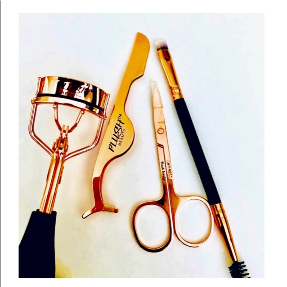 Plush Beauty Eye Tool Kit